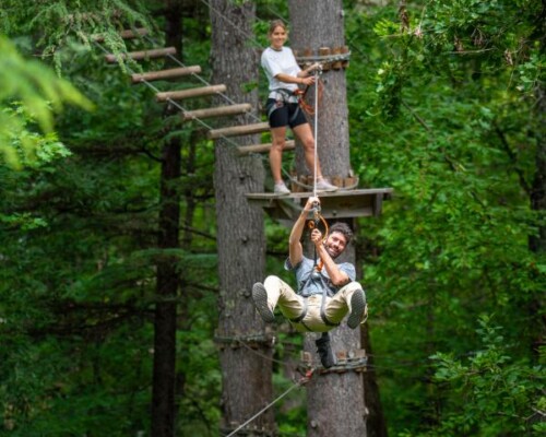 Giant zipline Ardèche close to Vallon Pont d'Arc and Ruoms