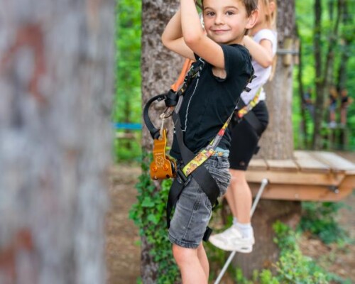 Accrobranche enfant en Ardèche Vallon Pont d'Arc